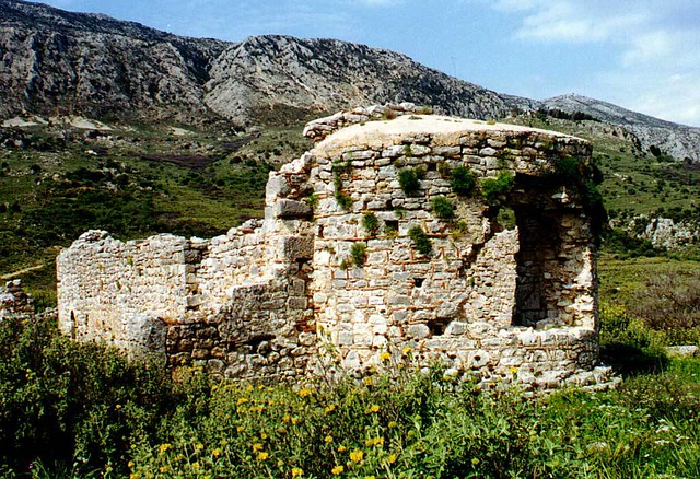  Δυτική Ελλάδα - Αιτωλοακαρνανία - Δήμος Αστακού Mεσοβυζαντινή τρίκλιτη Bασιλική στον Αστακό Αιτωλοακαρνανίας