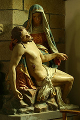 Pietà, Jesus nach der Kreuzabnahme auf dem Schoße seiner Mutter