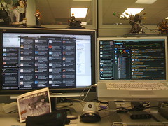 Photo of Twitter screens on Flickr by glenn.batuyong licensed under Creative Commons