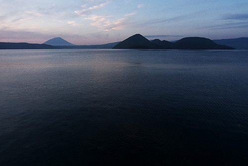 日落後的洞爺湖