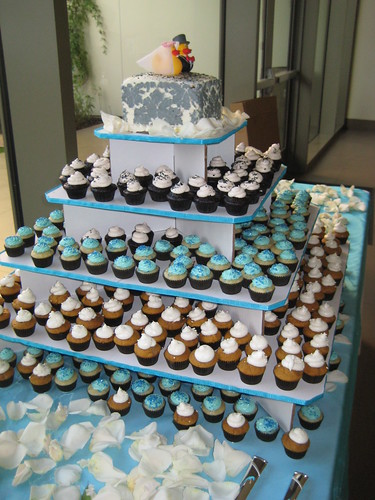  black cupcake liners for a wedding at the Bowers Museum in Santa Ana CA
