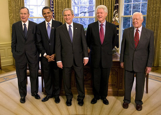 2009 Five Presidents, President George W. Bush, President Elect Barack Obama, Former Presidents George H W Bush, Bill Clinton & Jimmy Carter, Standing by Beverly & Pack
