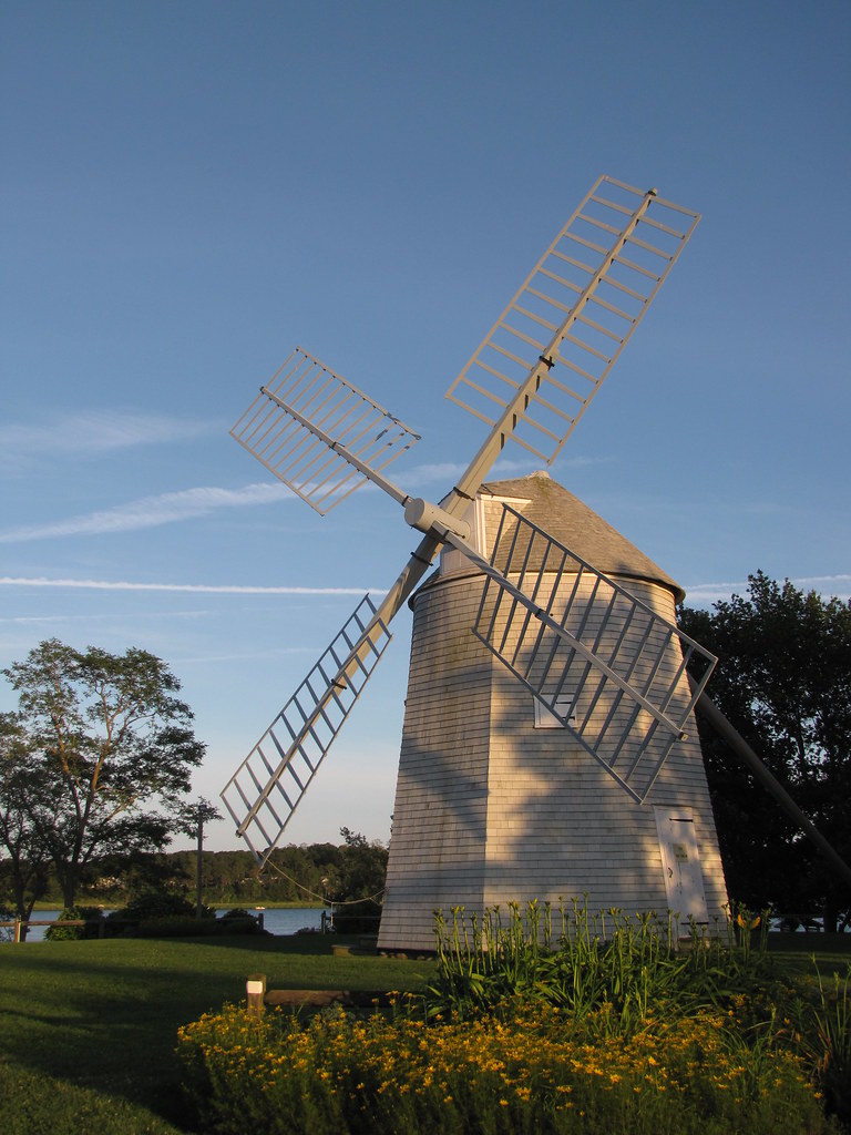 Cape Cod windmill (Orleans)