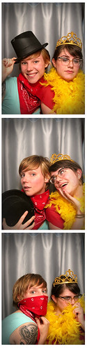 wedding photobooth fun