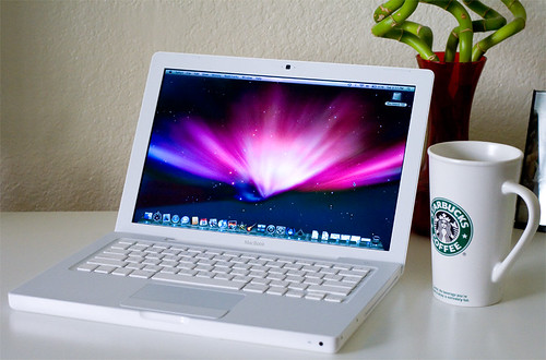 white apple laptop,white apple laptops,notebooks,13.3 laptop