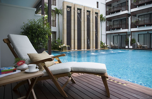 RarinJinda Wellness Spa Resort Chiang Mai - Pool Access Deck by nwiwattanakrai.