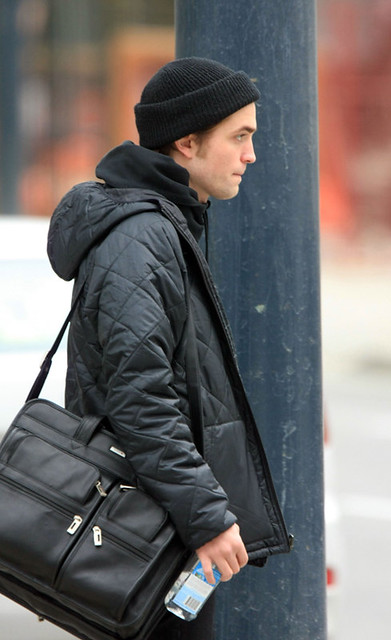 Robert Pattinson by hvyilnr