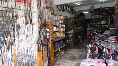 Koh Samui Fishing shop @ maenam コサムイ 釣具屋