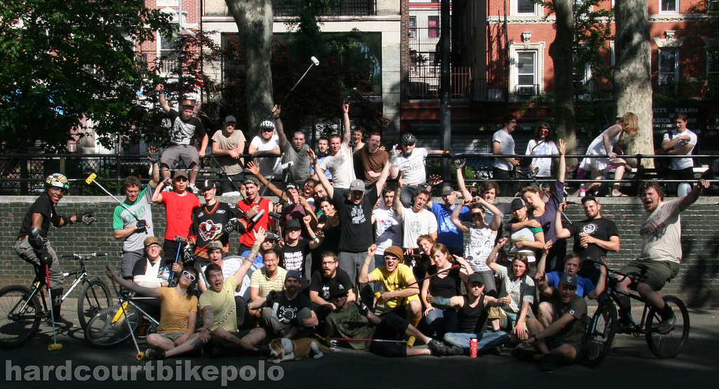 2008 Pre-worlds round robin BBQ nyc bike polo group