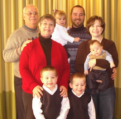 Family-Christmas-2008-crop