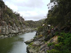 Path along the Cataract Cliff Grounds