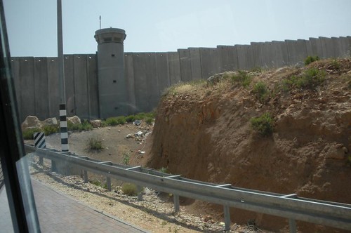 Il viaggio a Ramallah. by you.