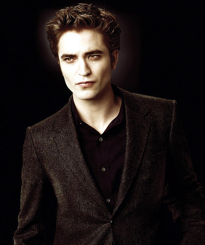 robert pattinson twilight new moon. Due Date middot; due_date01 middot; THE TWILIGHT SAGA: NEW MOON Robert Pattinson; ← Oldest photo