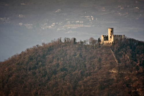 Rocca Martinengo di Monte Isola (by storvandre)