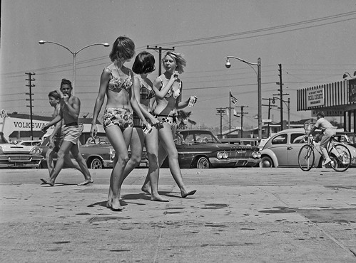SANTA MONICA on 28 March 1964 by Lance & Cromwell (Back with Vacation Fotos)