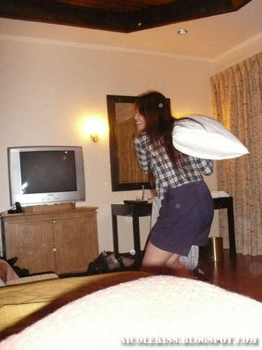 me pillow fight