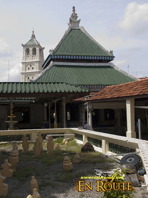 Kampong Kling's Mosque Cemetery