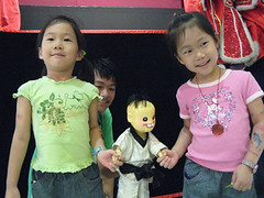 20090720-和戲偶拍照謝幕 (2)