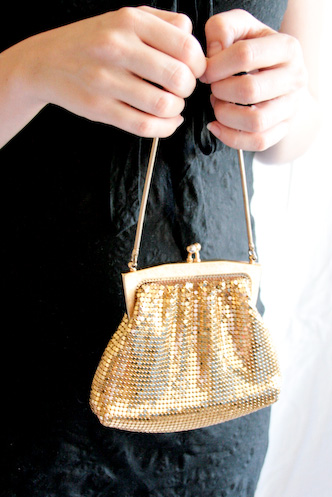 gold glow mesh purse - 4