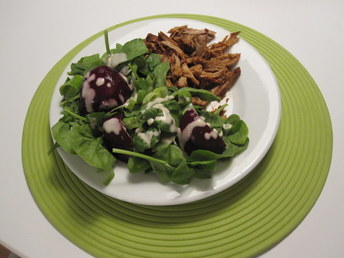Pulled pork and spinach salad with beets