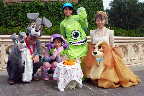 Disney Halloween 2009-02 Monsters Inc and Dalmatians