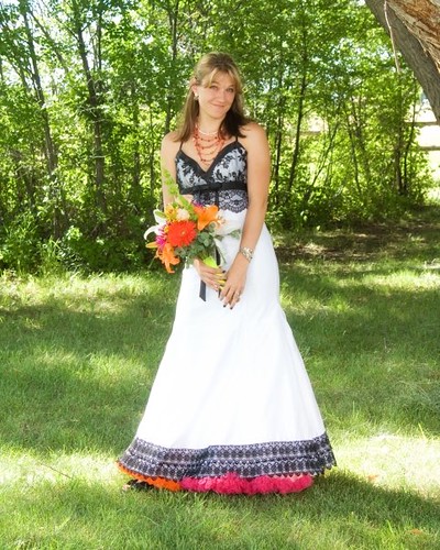 Wedding Dresses Houston on Mcclintock Create The Perfect Offbeat Wedding Dresses    Offbeat Bride