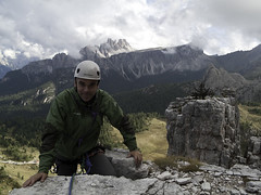 Andrea in cima alla Torre Lusy - Climbing in Cinque Torri, Dolomiti