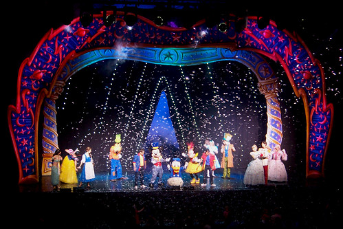 110414 Mickey Mouse Magic Show 20
