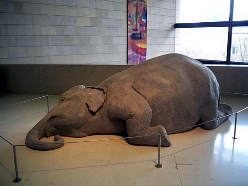 elephant-sculpture