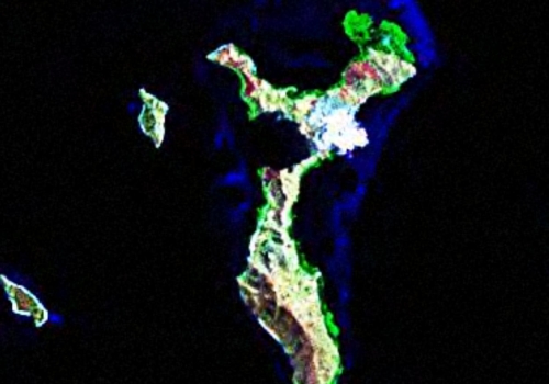 Pulau Siaba Besar and Kecil Islands - Landsat ETM+ Image, Size Modified (1-20,000)