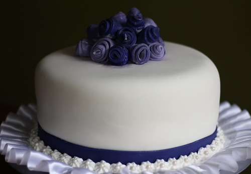 10th Wedding Anniversary Cake originally uploaded by bakerscakes