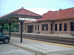 The Metra commuter rail station in west suburban Hindsdale Illinois. June 2007.