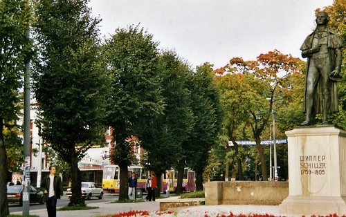  - Schiller Monument, Kaliningrad  2003 ©  Sludge G
