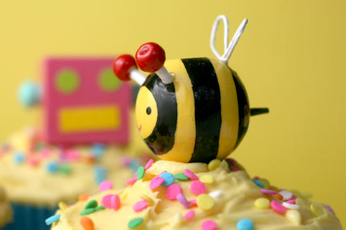 Bumblebee Cupcake Topper