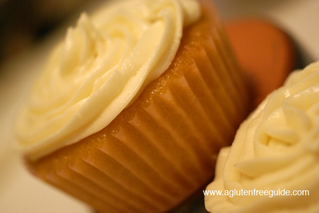 web The Best Gluten Free Yellow Cupcakes Recipe (6)