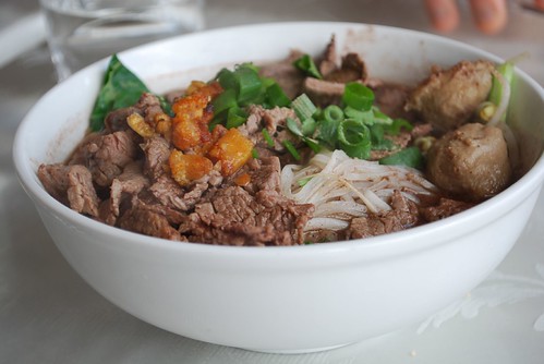 ????? Nam Tok Beef Noodle Soup - Kao Gaeng Thai AUD8.90 - photo by Julia