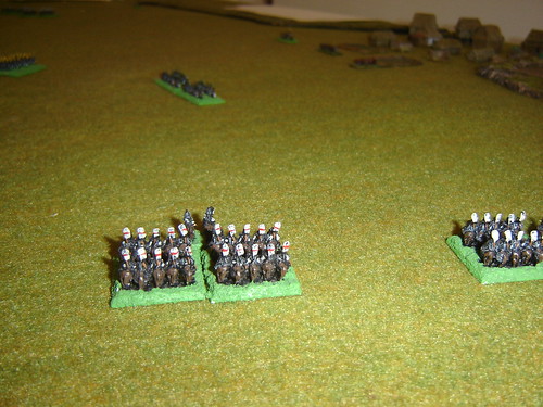 Chosokabe cavalry wheels towards the rear of the Ikeda