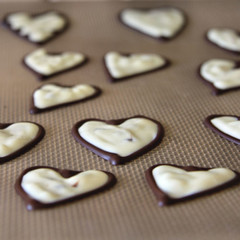 back of chocolate hearts 0683 R