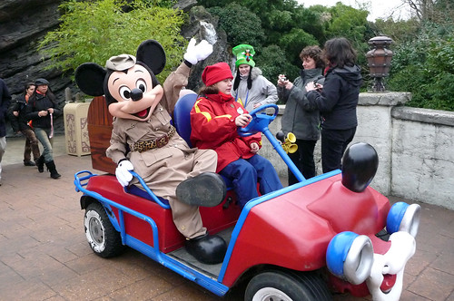 Safari Mickey driving round Adventureland