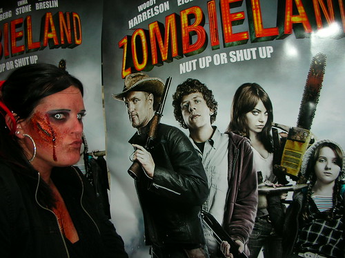 Thumb Bill Murray es un zombie en Zombieland (Tierra de Zombies)