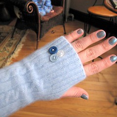 fingerless gloves, blue