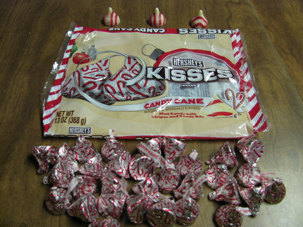 Candy Cane Kisses - MI00077