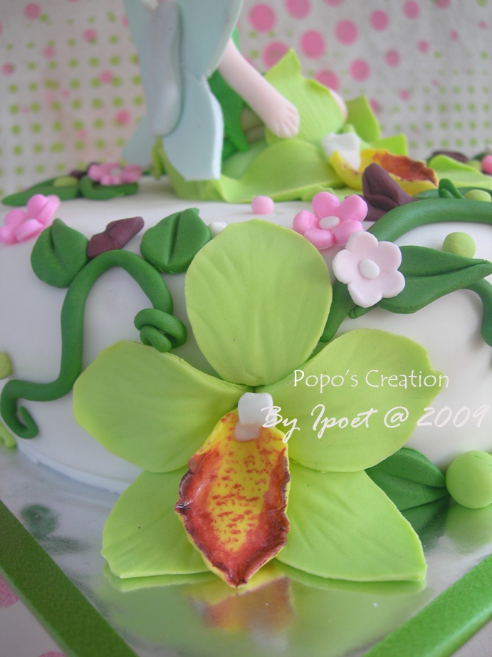 Tinkerbell with Orchid Cake