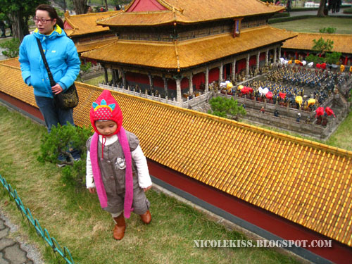 kid and Temple of Confucius