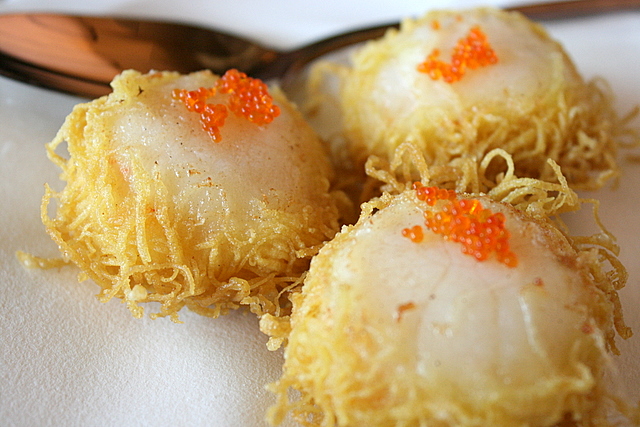 Deep-fried Scallops Wrapped in Filo Pastry