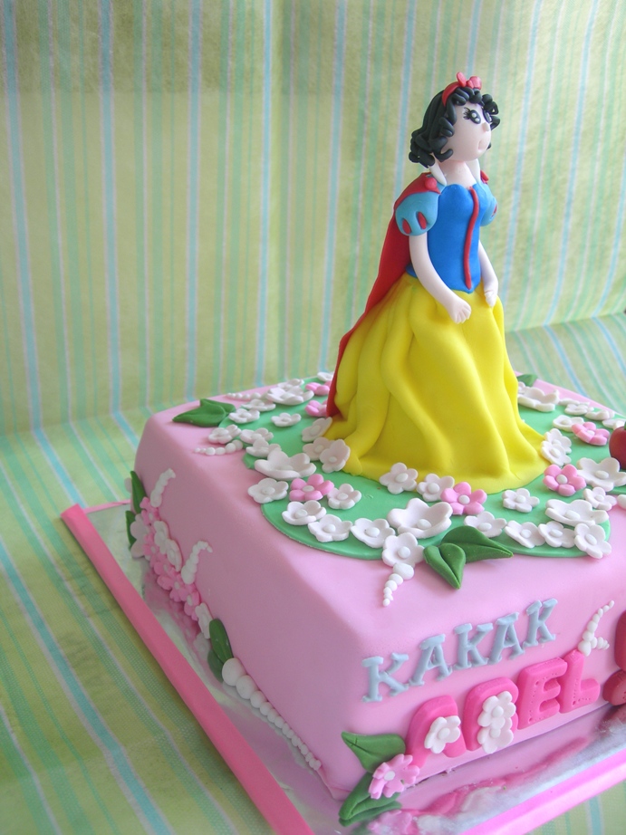 Snow White  Princess Cake for Abel