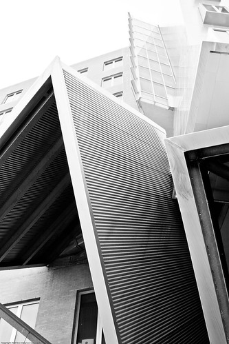 Stata Center, MIT / 20090801.10D.50881.BW / SML (by See-ming Lee 李思明 SML)
