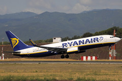 Ryanair B737-8AS EI-DYM GRO 02/08/2009