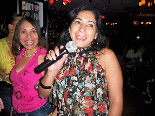 Noche de Karaoke en El Merengue Restaurant 08-27-09 059