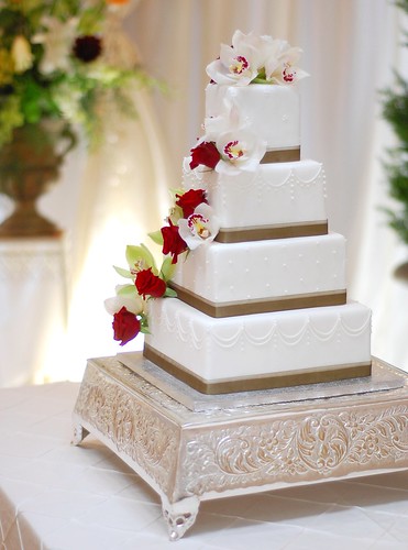 Daniela & Marino Wedding cake - adorned